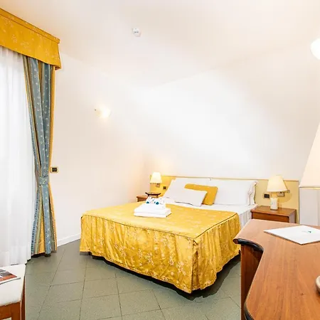 Karinzia Hotel