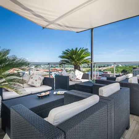 Karinzia Hotel